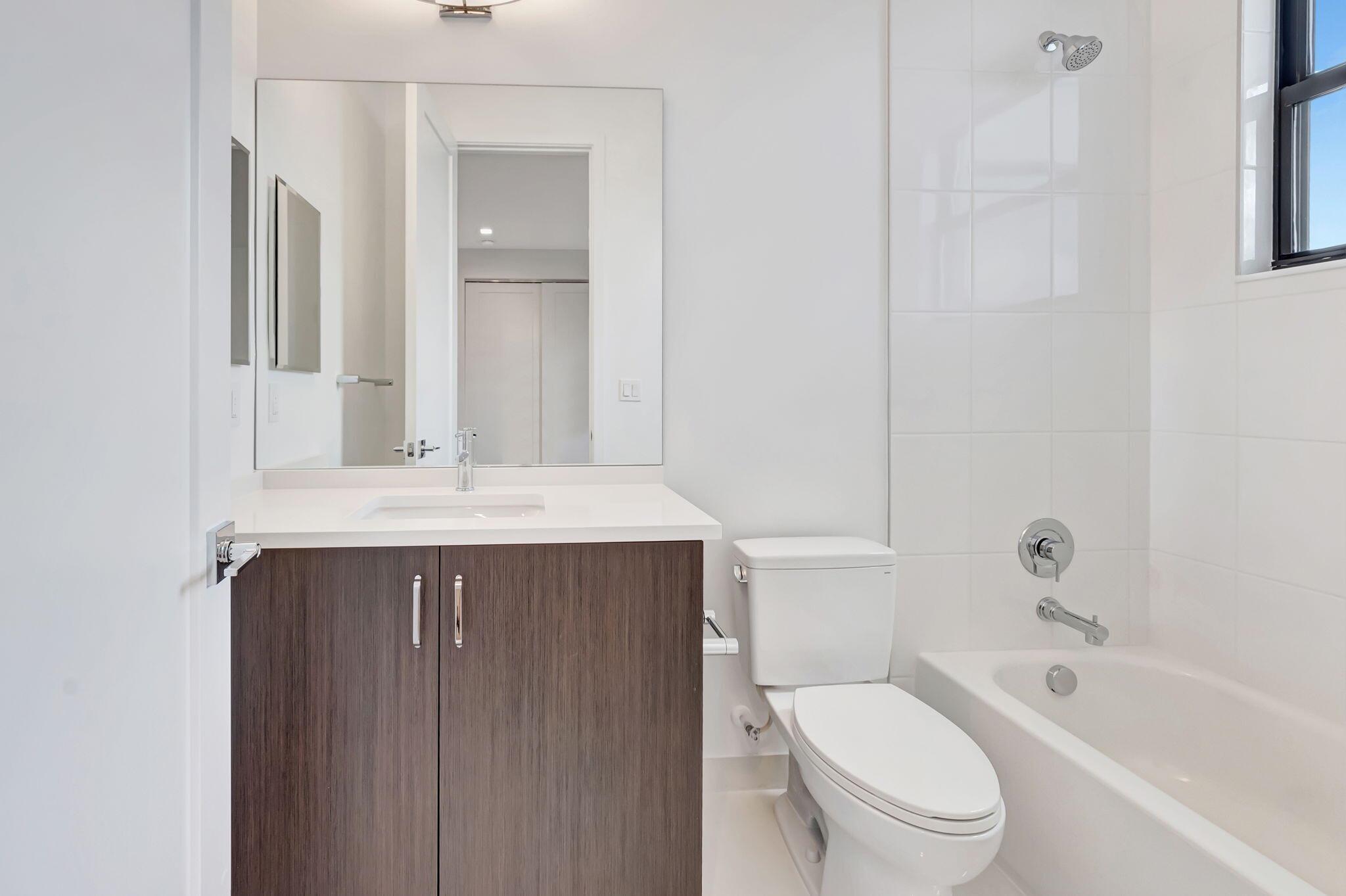 LOTUS EDGE - Residential