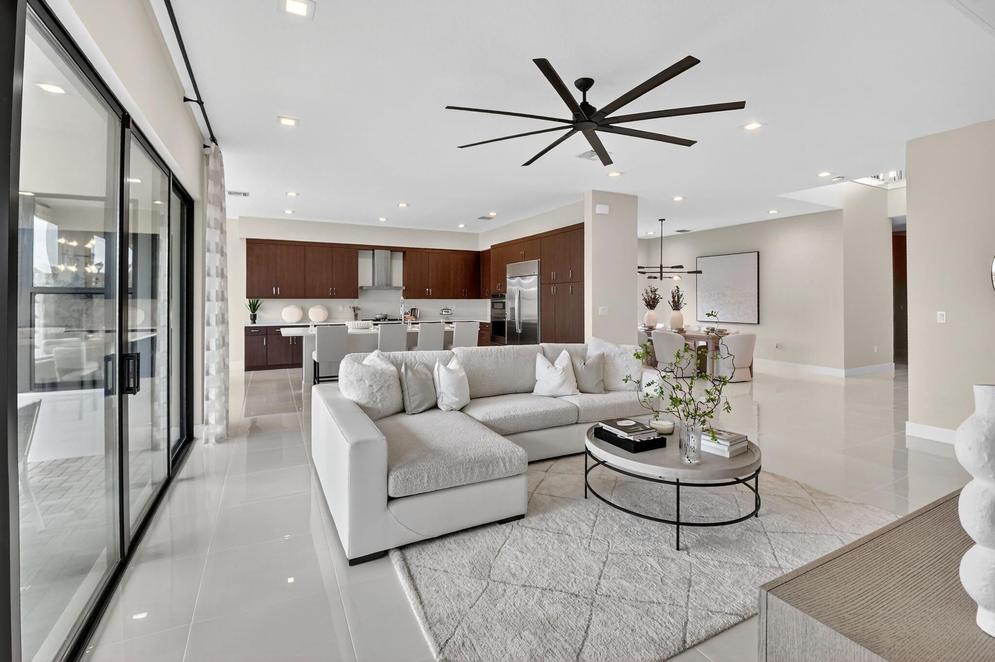 LOTUS EDGE - Residential