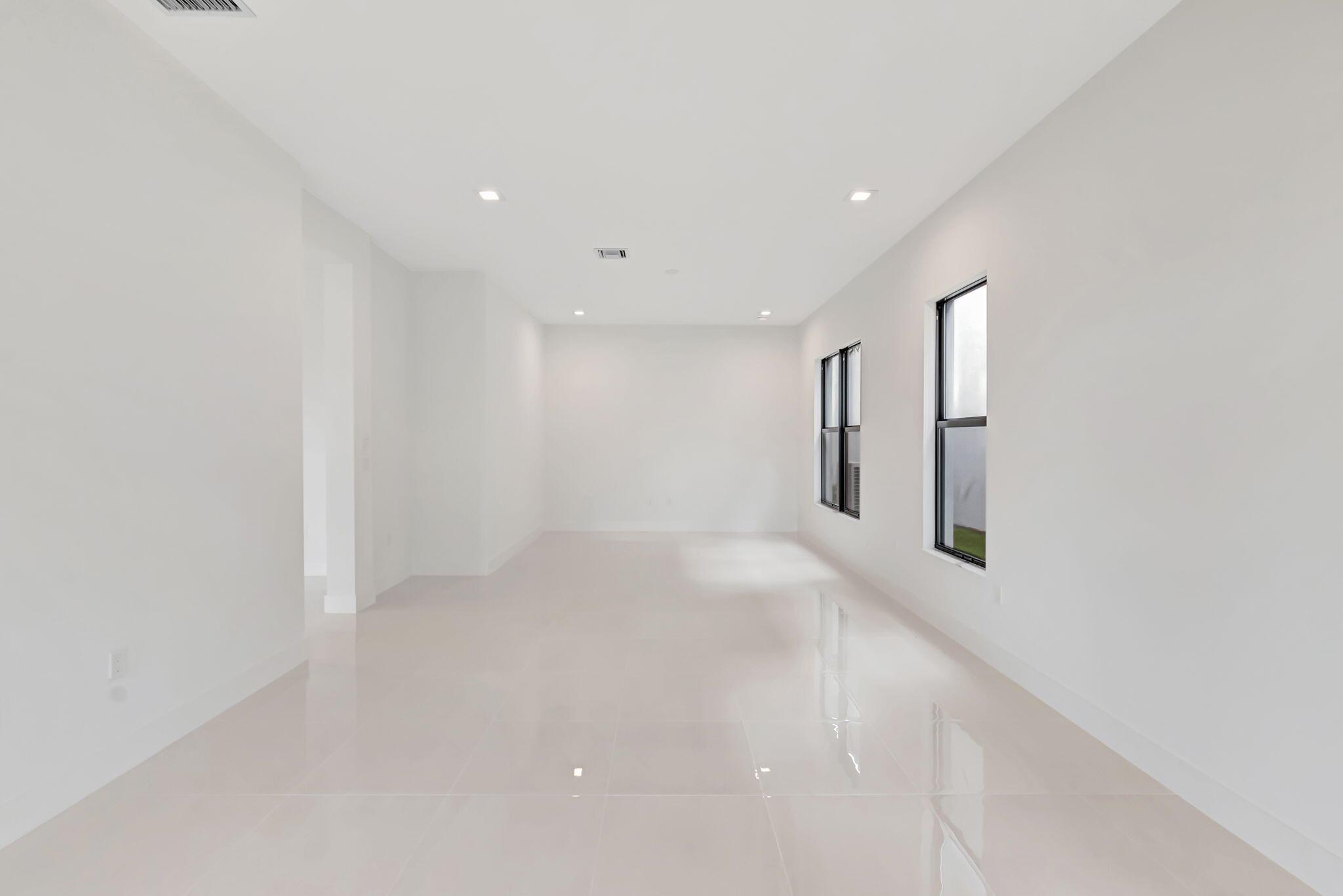 LOTUS EDGE - Residential