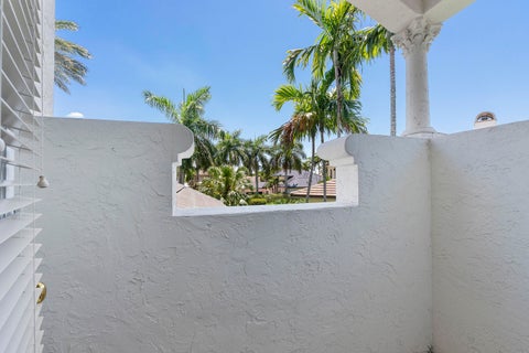 Tiny photo for 366 Sweet Bay Avenue, Plantation, FL 33324 (MLS # B26041700)