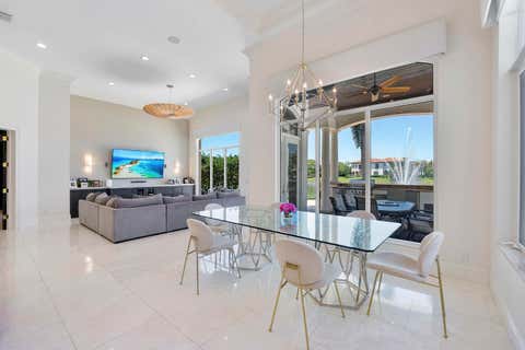 Tiny photo for 366 Sweet Bay Avenue, Plantation, FL 33324 (MLS # B26041700)