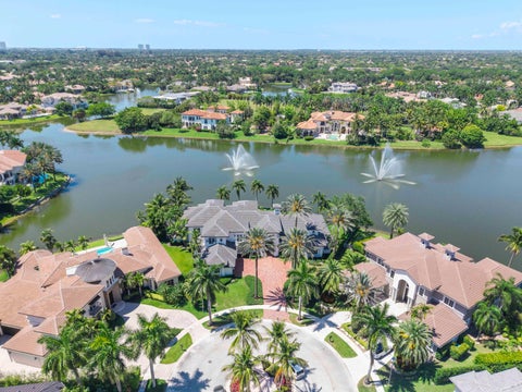 Tiny photo for 366 Sweet Bay Avenue, Plantation, FL 33324 (MLS # B26041700)
