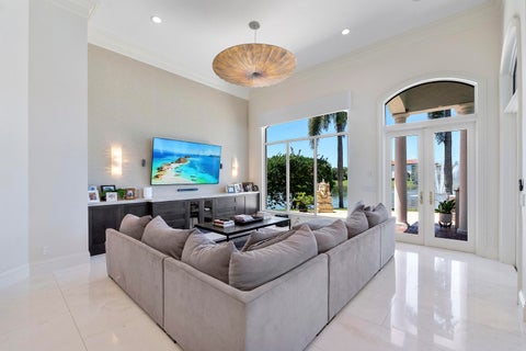 Tiny photo for 366 Sweet Bay Avenue, Plantation, FL 33324 (MLS # B26041700)