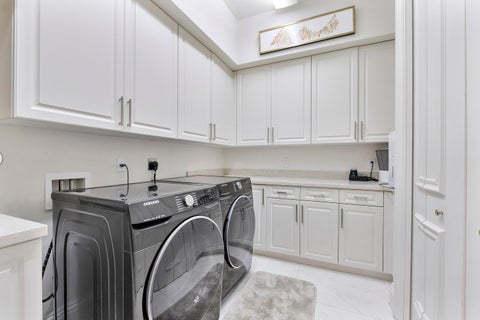 Tiny photo for 366 Sweet Bay Avenue, Plantation, FL 33324 (MLS # B26041700)