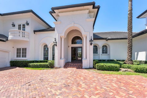 Tiny photo for 366 Sweet Bay Avenue, Plantation, FL 33324 (MLS # B26041700)
