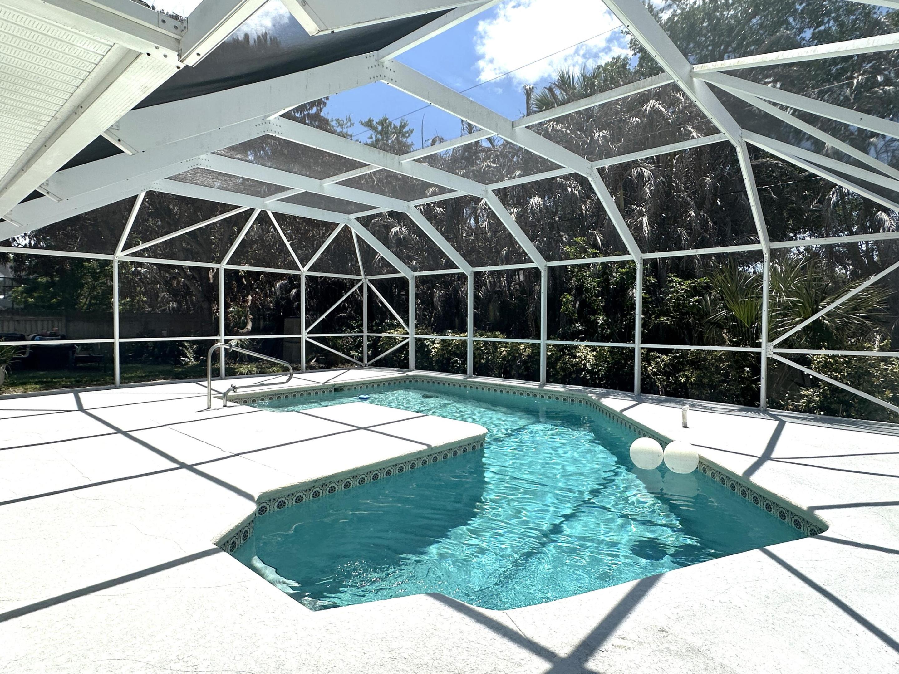 SEBASTIAN HIGHLANDS UNIT 17 - Residential