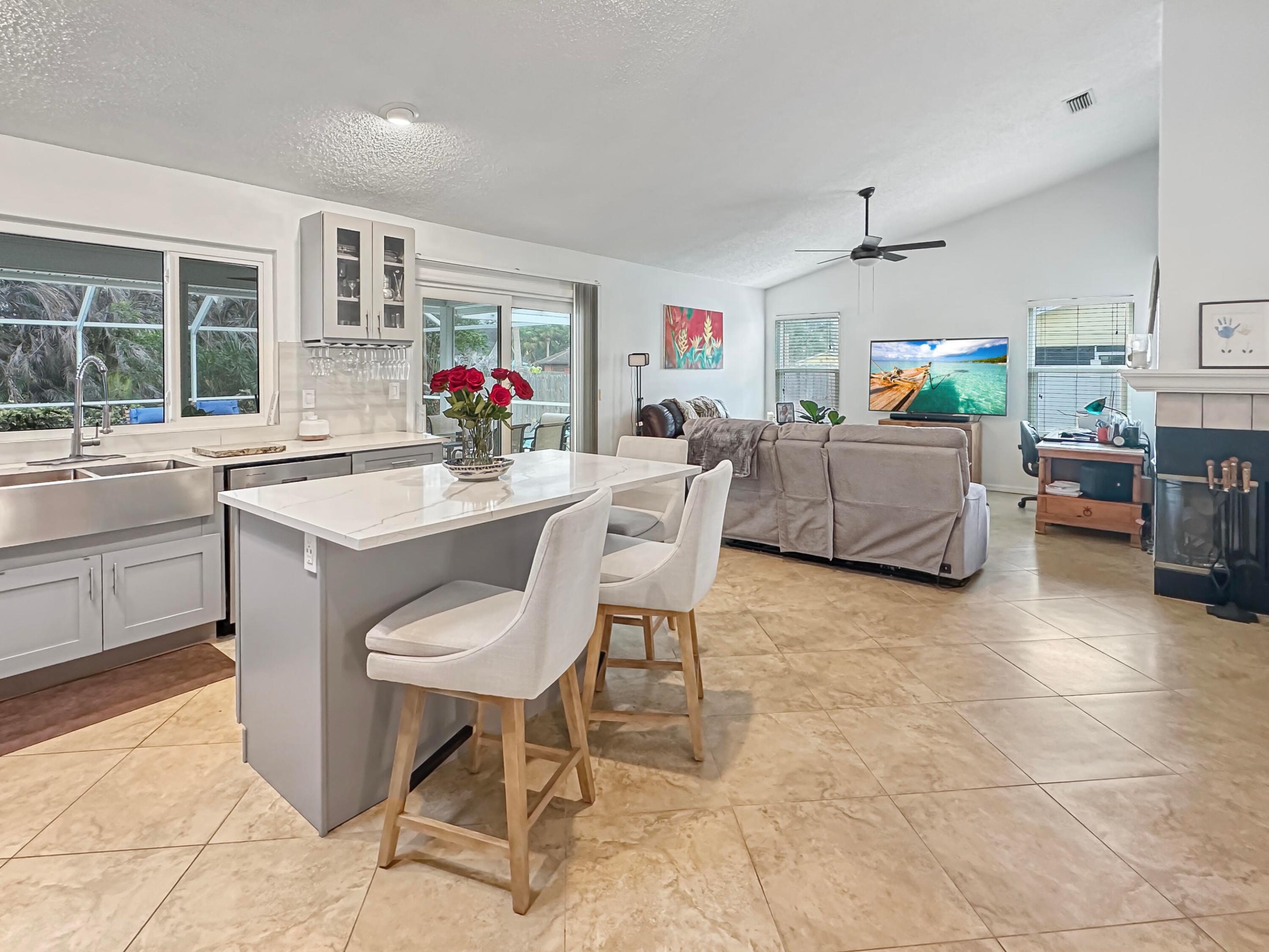 SEBASTIAN HIGHLANDS UNIT 17 - Residential