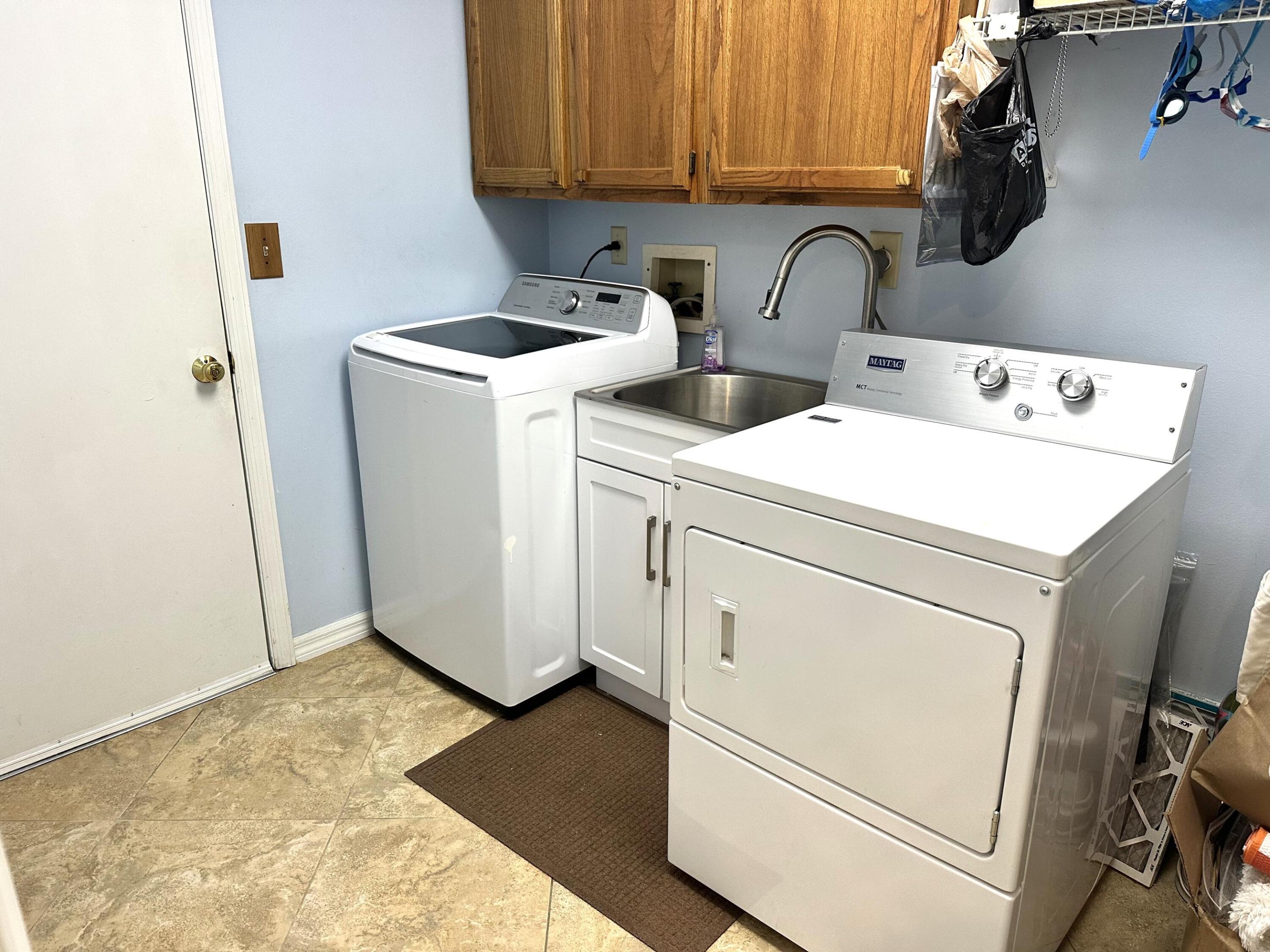 SEBASTIAN HIGHLANDS UNIT 17 - Residential