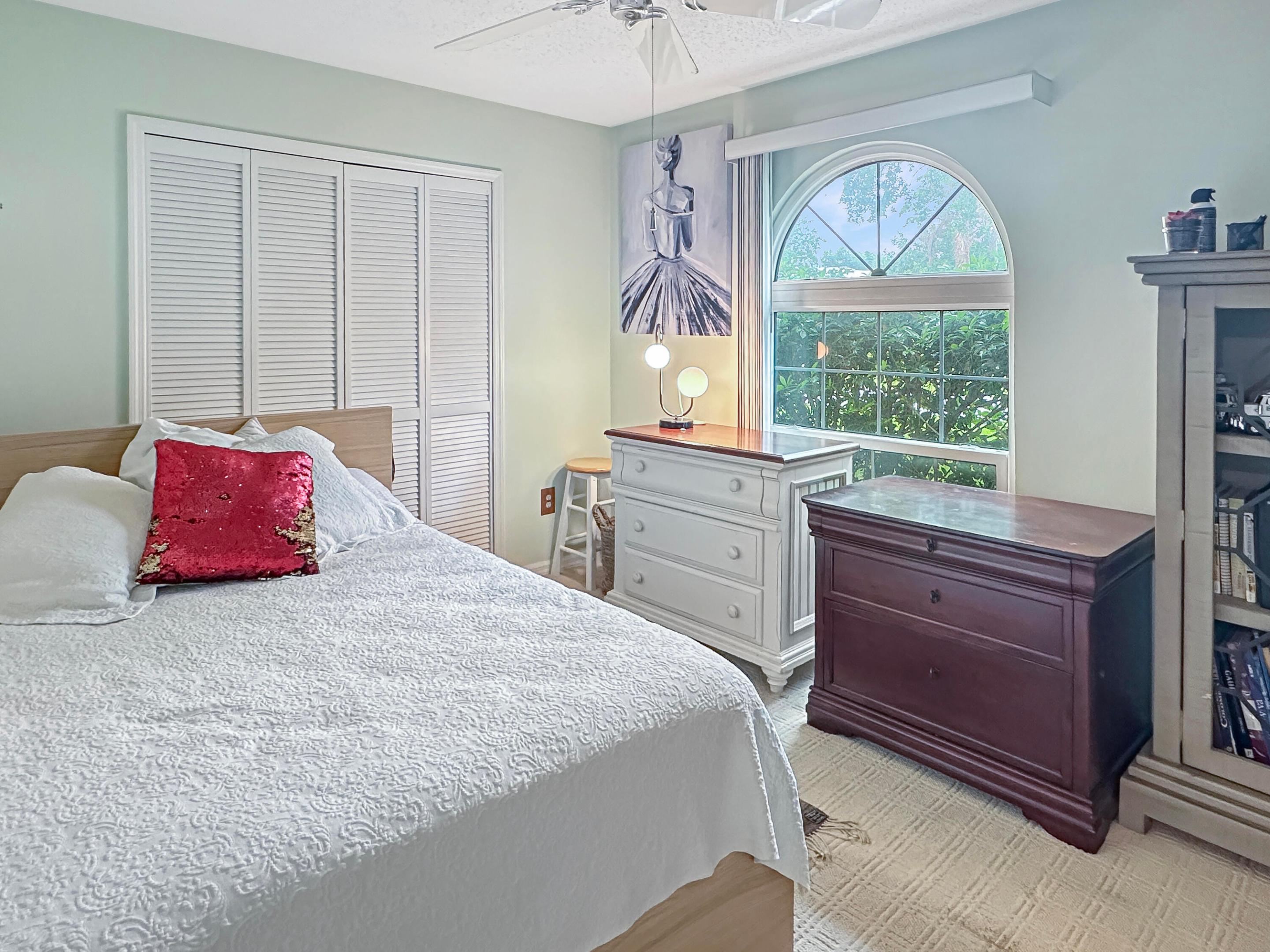 SEBASTIAN HIGHLANDS UNIT 17 - Residential