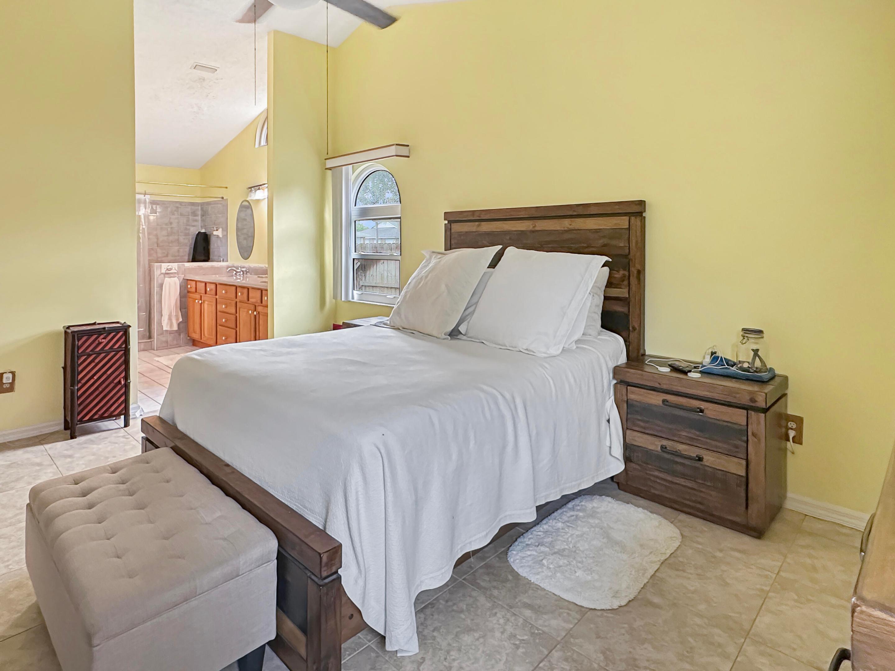 SEBASTIAN HIGHLANDS UNIT 17 - Residential