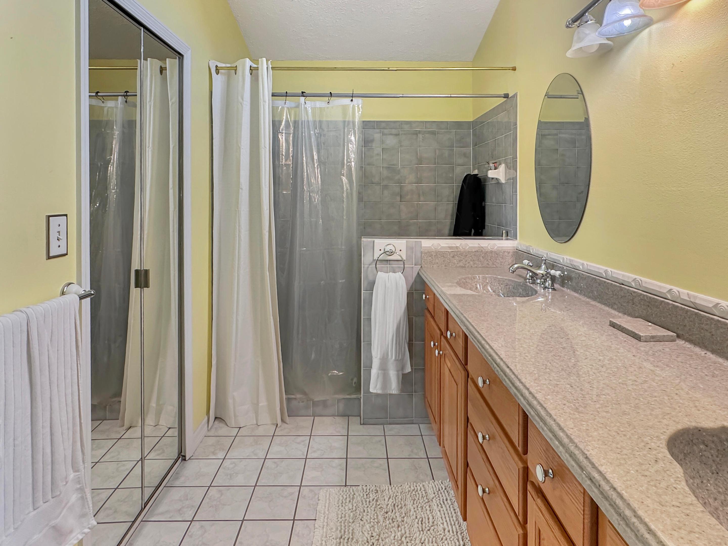 SEBASTIAN HIGHLANDS UNIT 17 - Residential