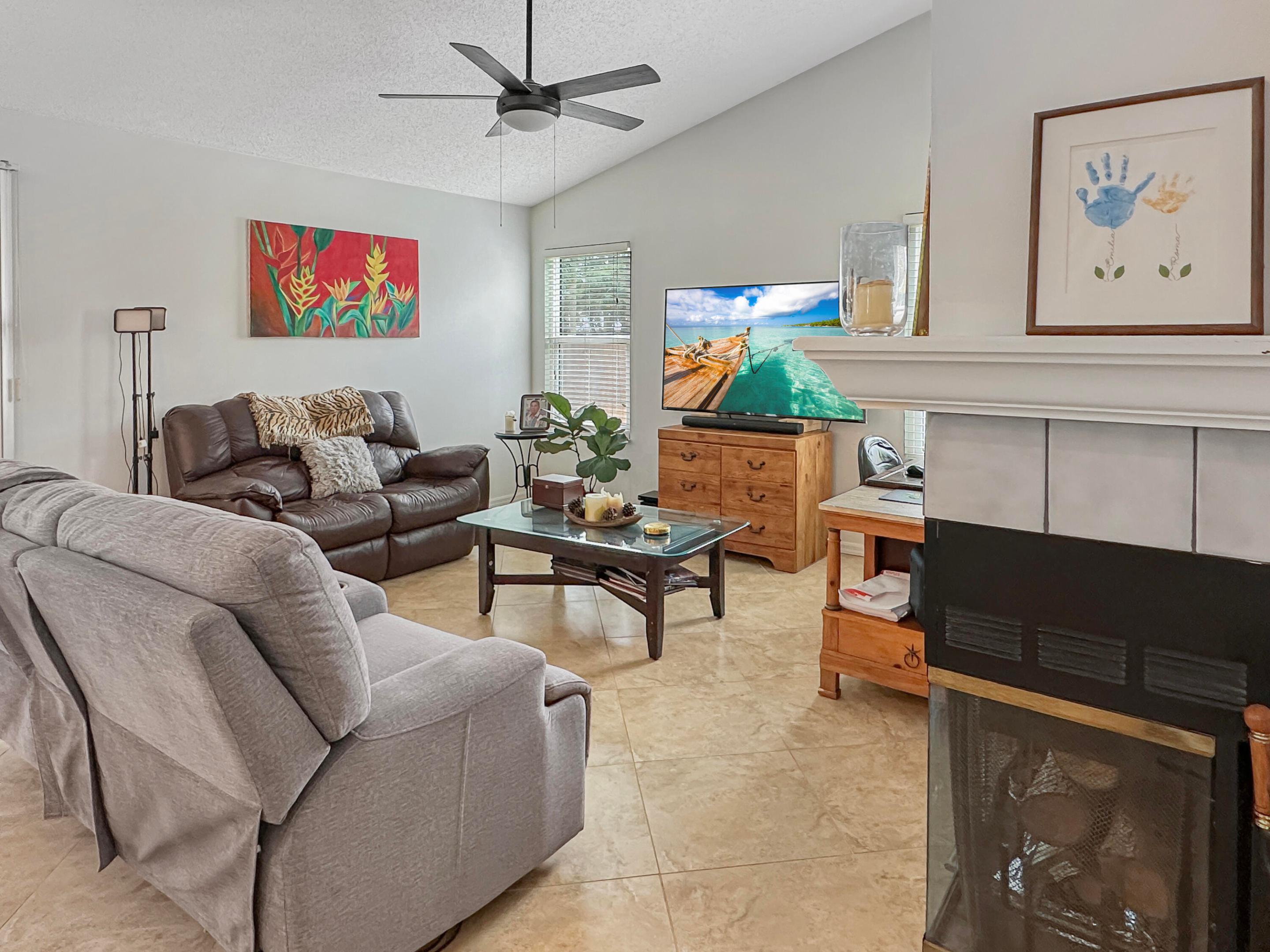 SEBASTIAN HIGHLANDS UNIT 17 - Residential