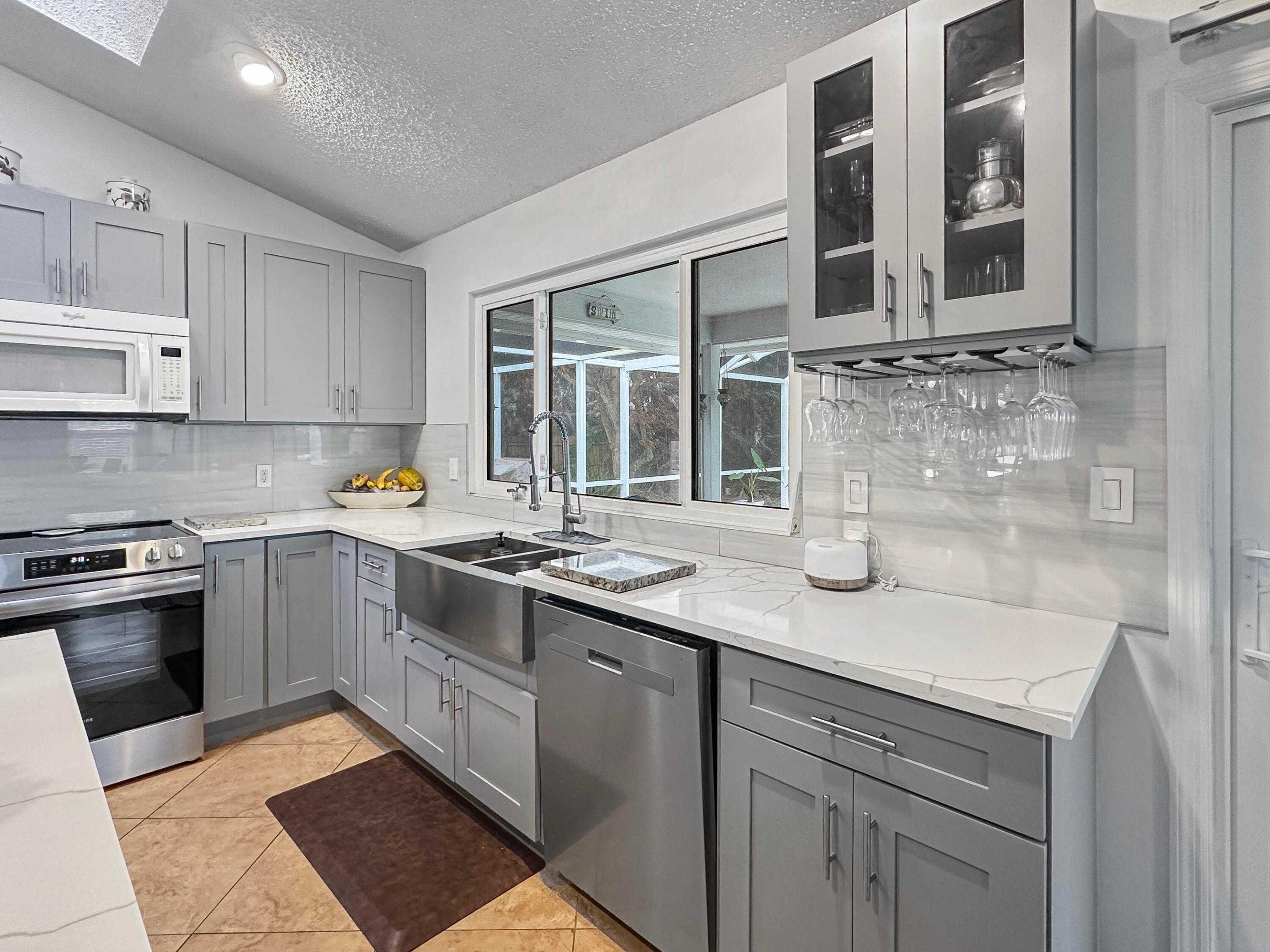 SEBASTIAN HIGHLANDS UNIT 17 - Residential