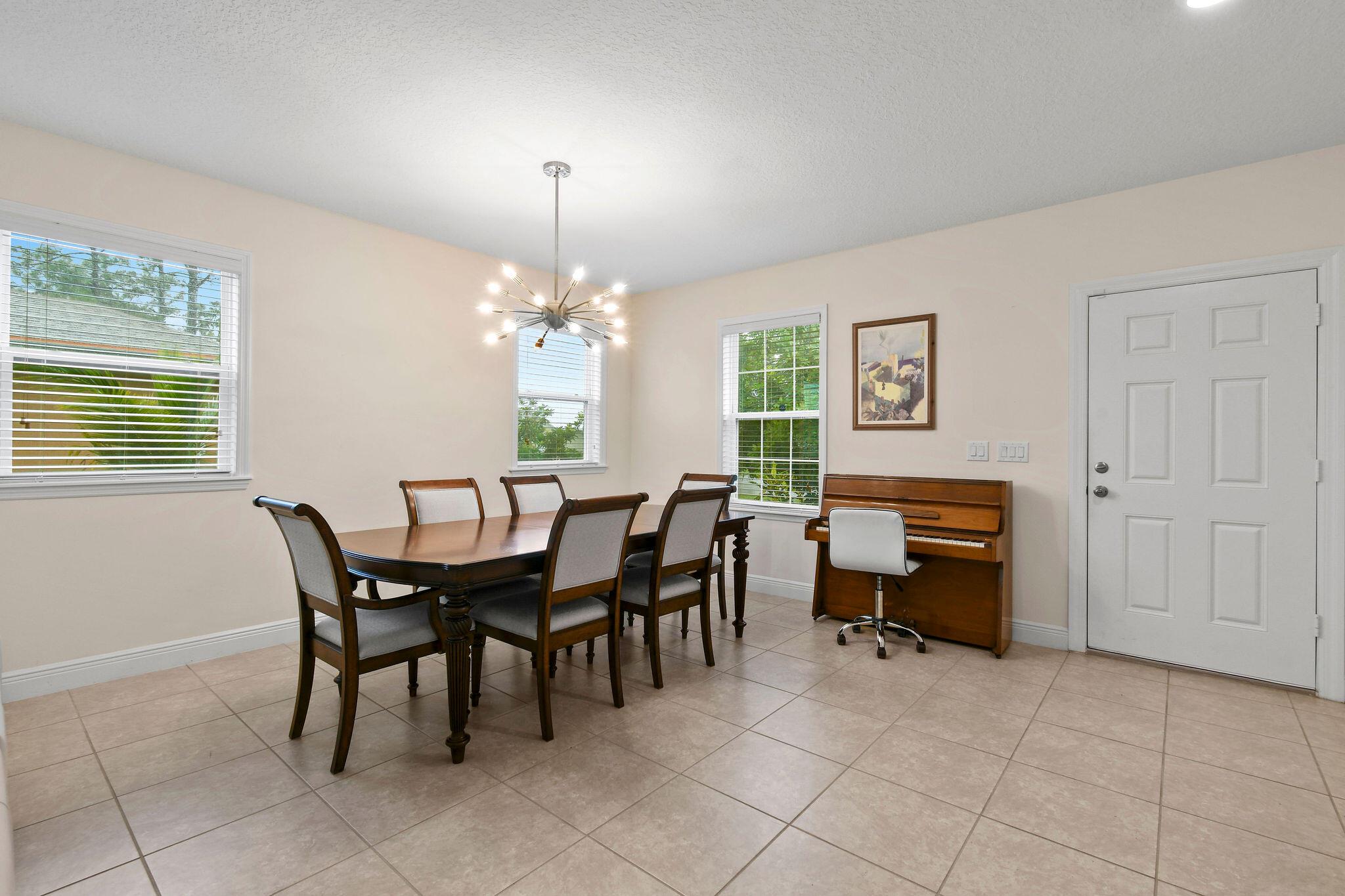 PORT ST LUCIE SECTION 17 - Residential