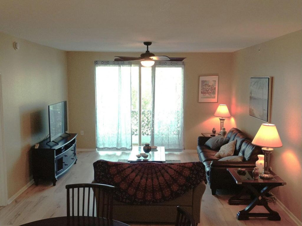 Photo of 802 W Windward Way #203, Lantana, FL 33462 (MLS # B26009297)