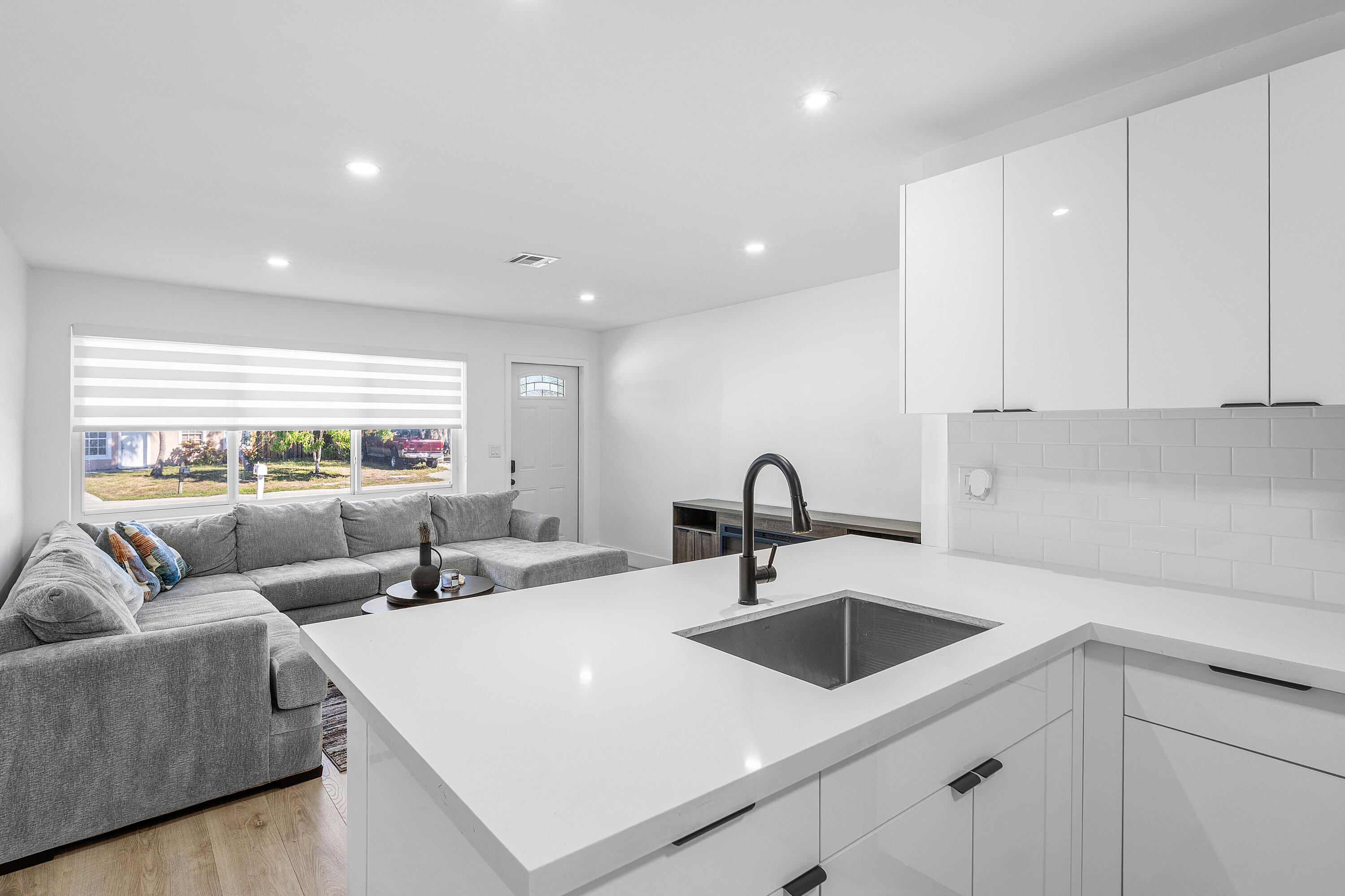 CRESTHAVEN NO 7 - Residential