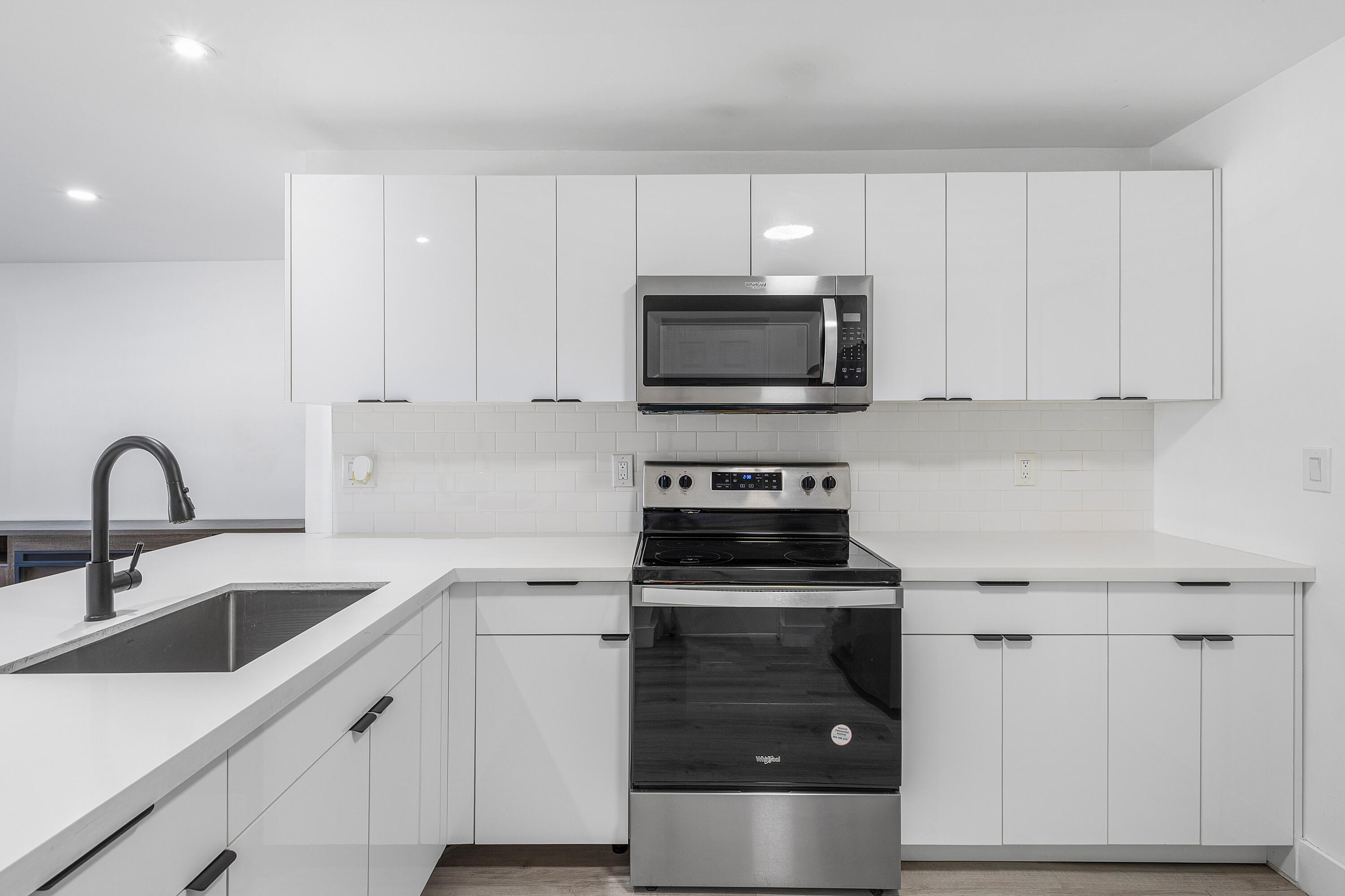 CRESTHAVEN NO 7 - Residential