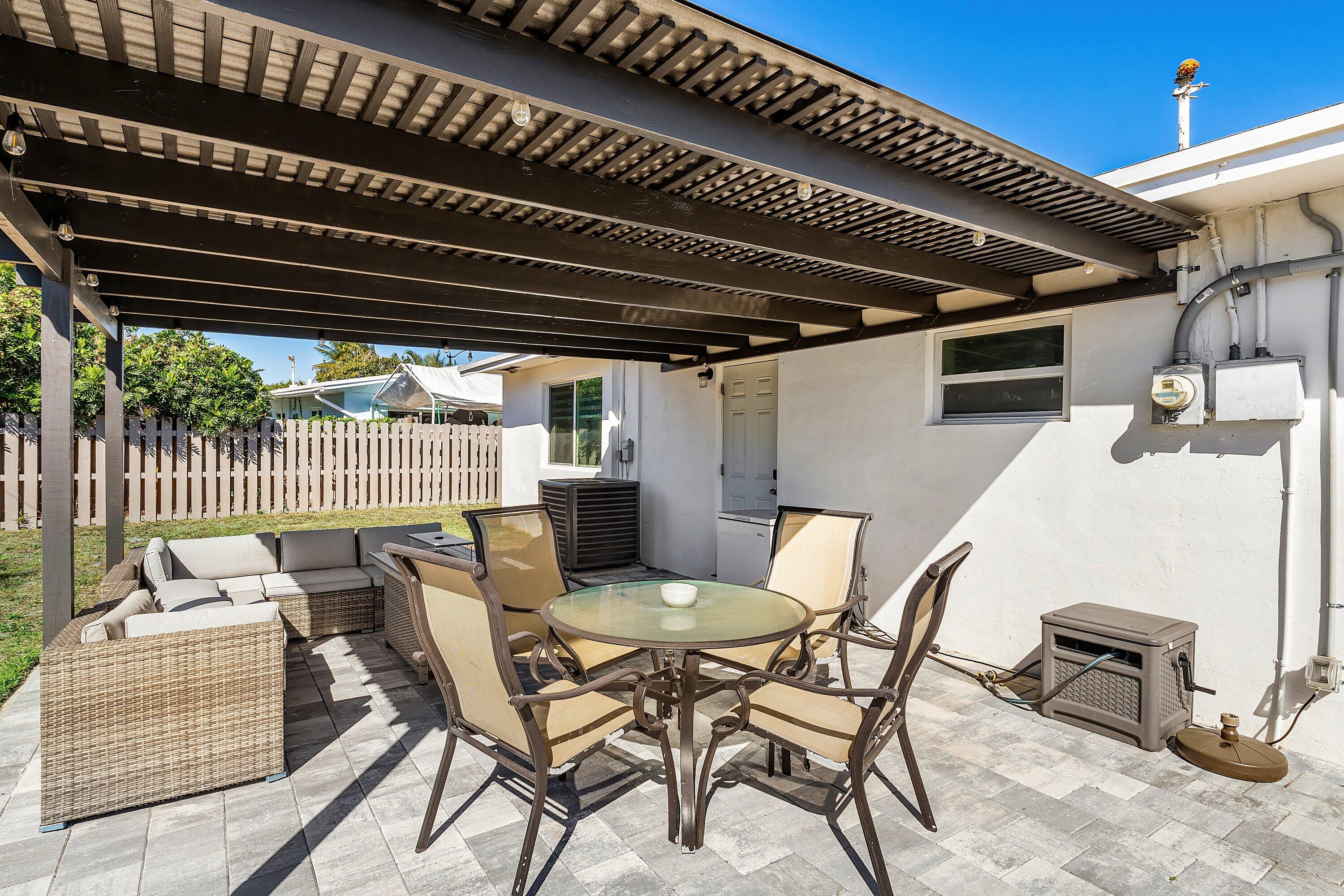 CRESTHAVEN NO 7 - Residential