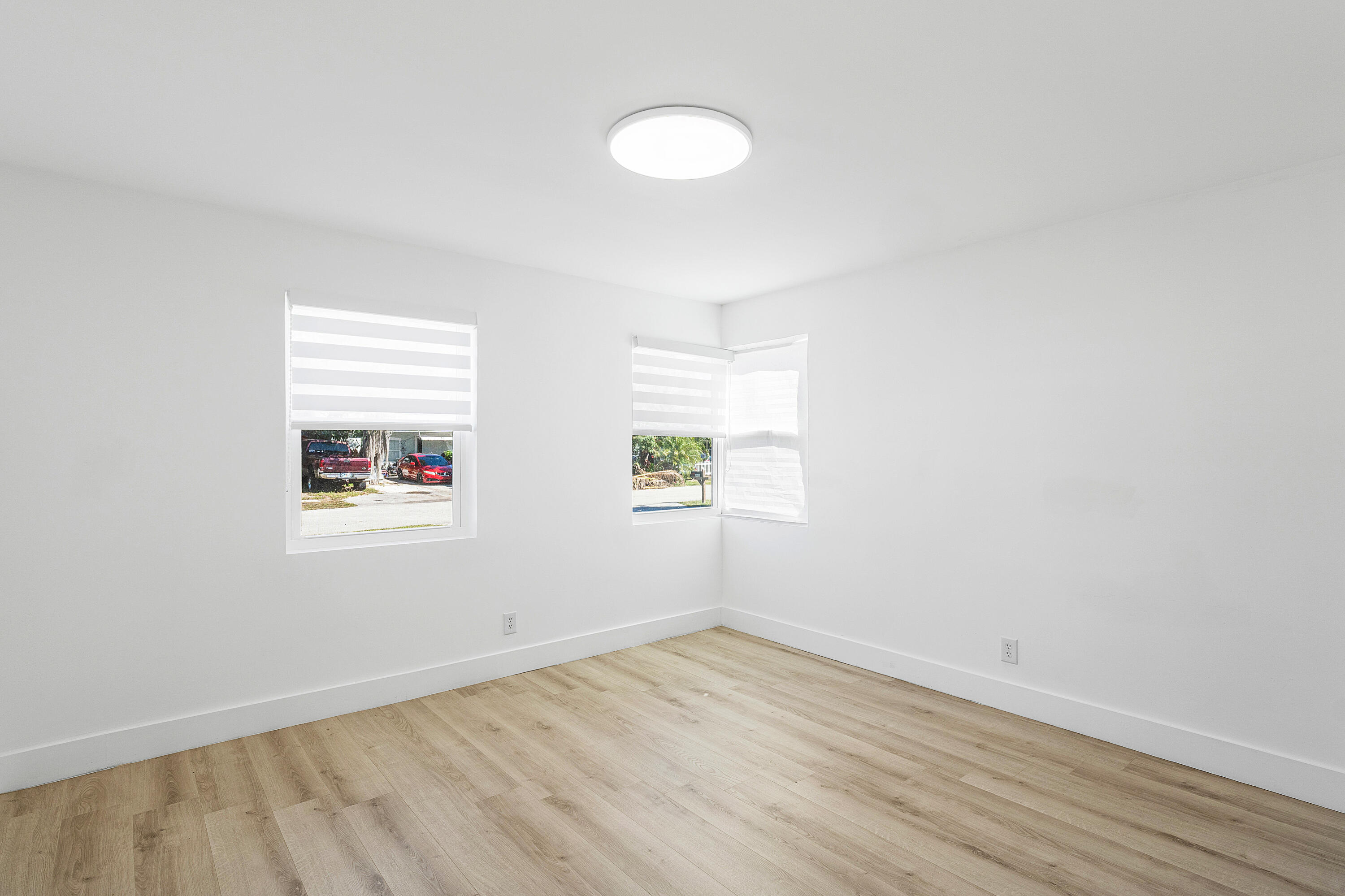 CRESTHAVEN NO 7 - Residential