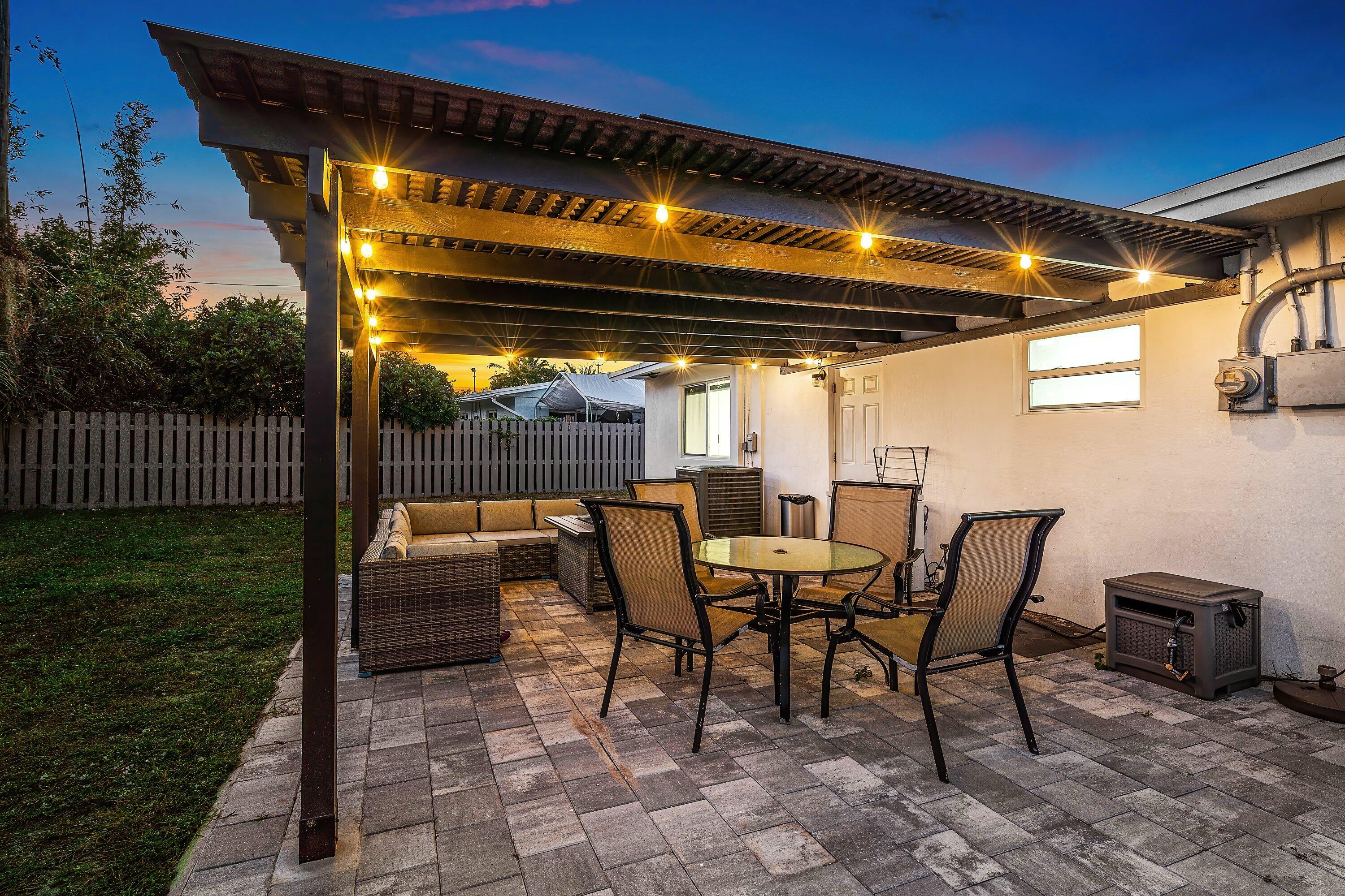 CRESTHAVEN NO 7 - Residential