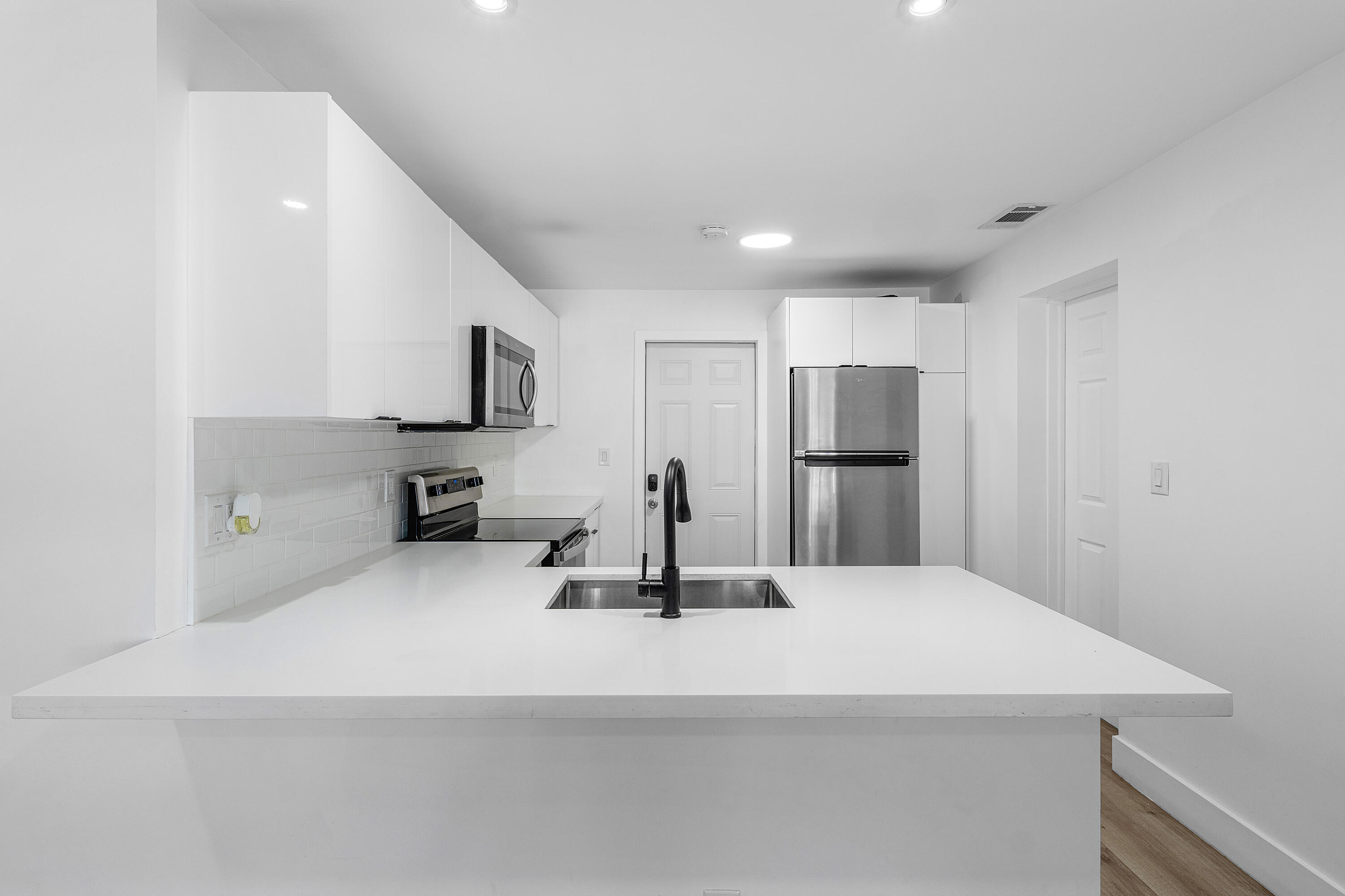 CRESTHAVEN NO 7 - Residential