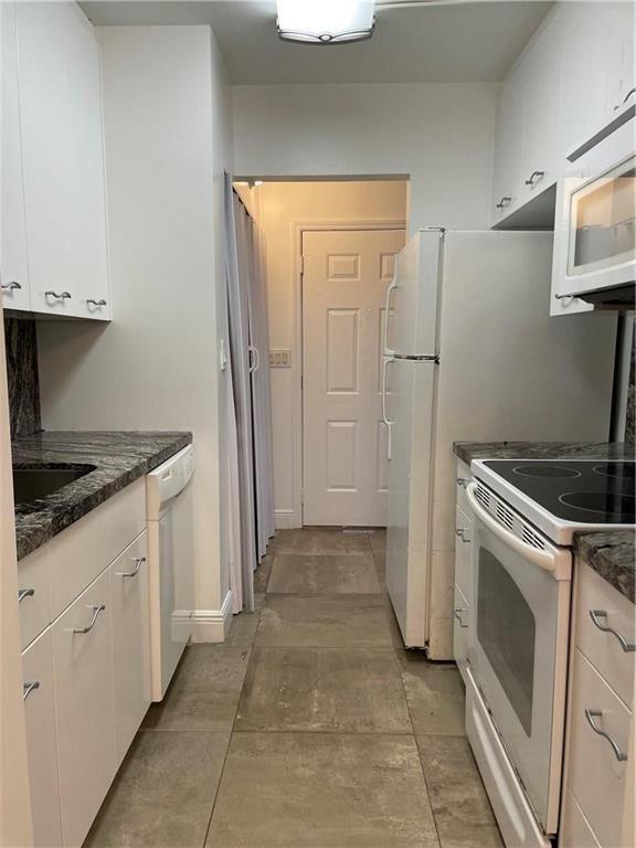 SPRING COVE CONDO - Residential Lease