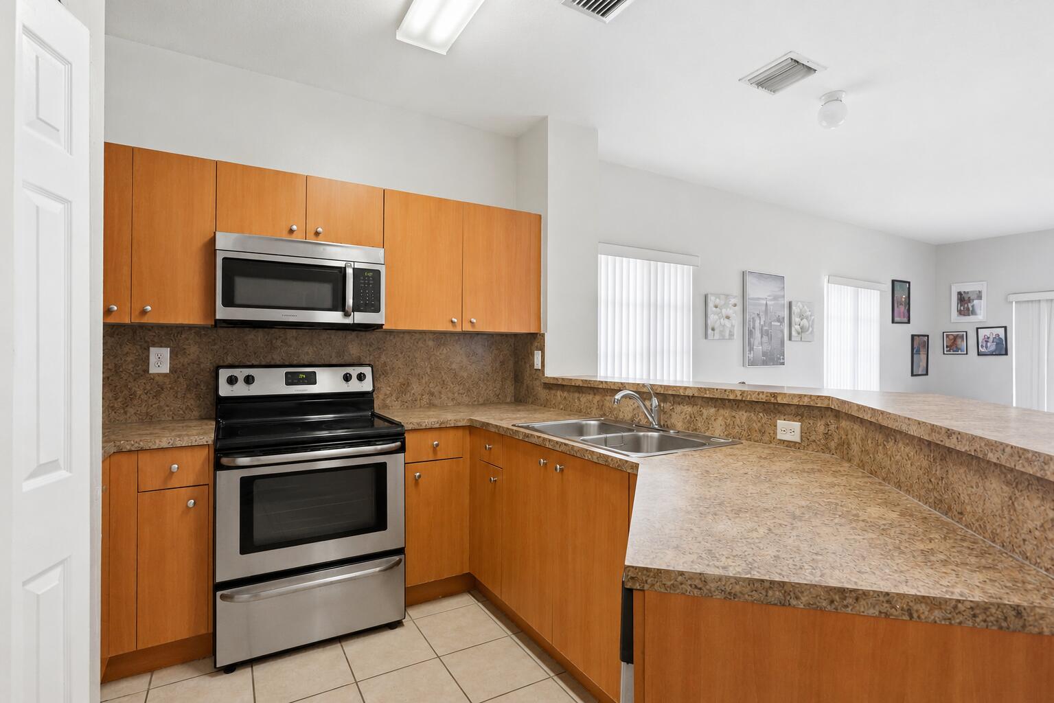 1702 SW 81ST Terrace, North Lauderdale FL 33068