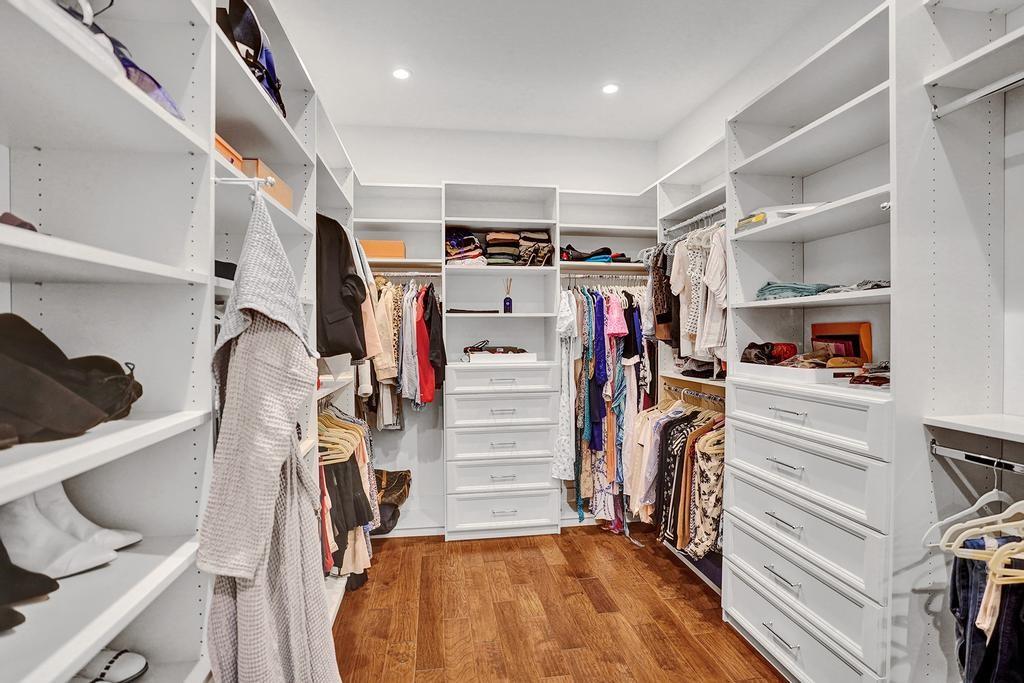 CORAL ISLES - Residential