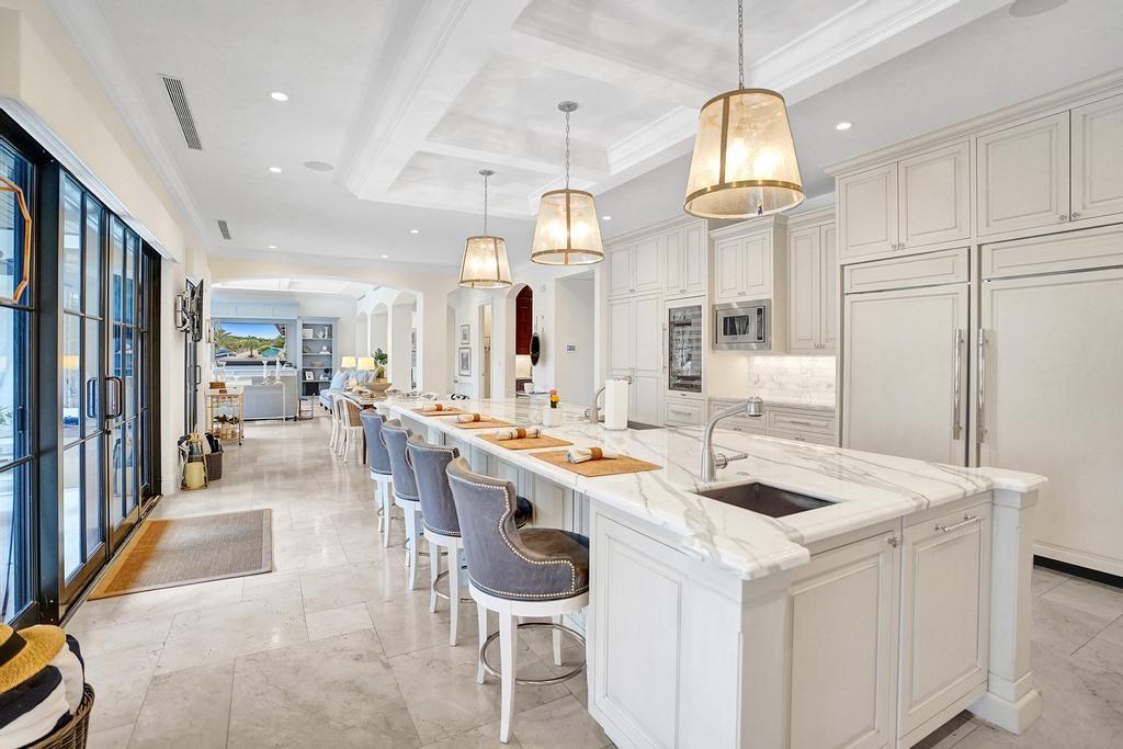 CORAL ISLES - Residential