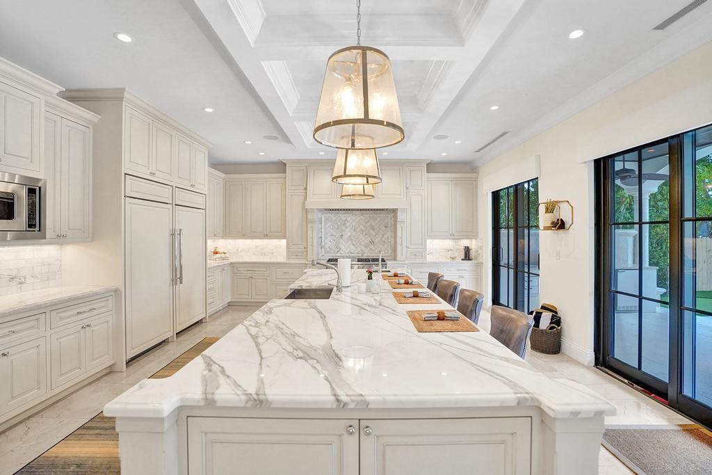 CORAL ISLES - Residential