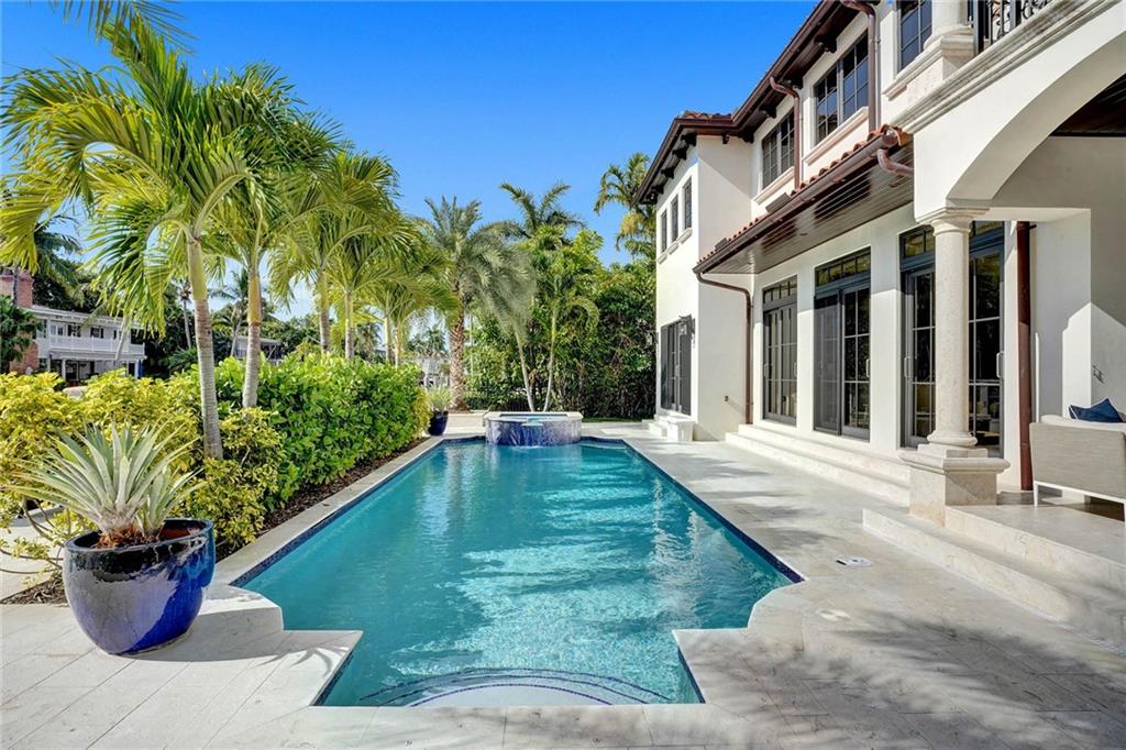 CORAL ISLES - Residential