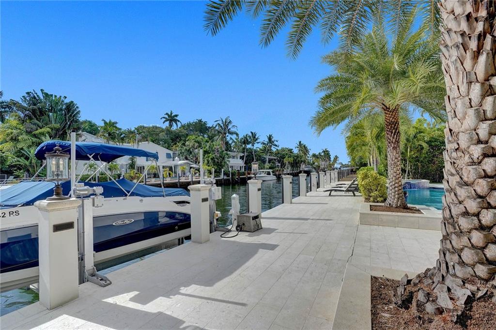 CORAL ISLES - Residential