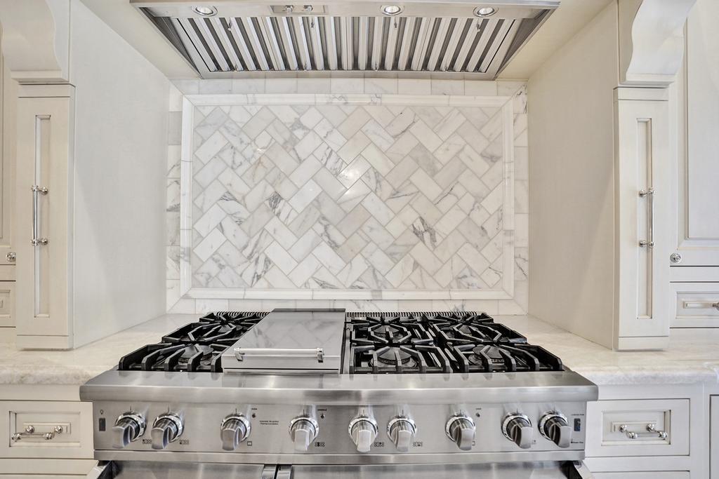 CORAL ISLES - Residential