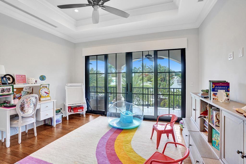 CORAL ISLES - Residential