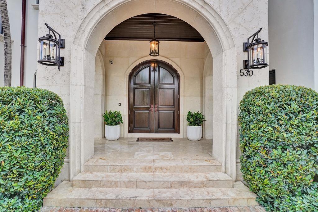 CORAL ISLES - Residential