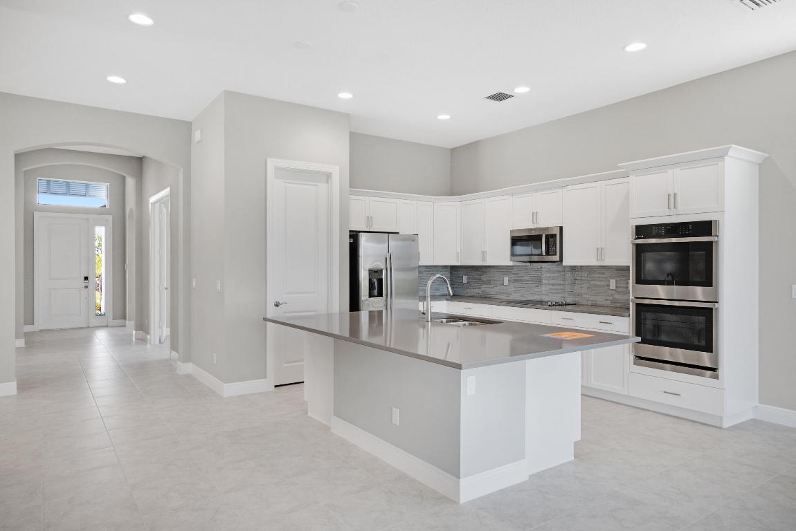 LAKEPARK AT TRADITION PLAT 3 - Residential