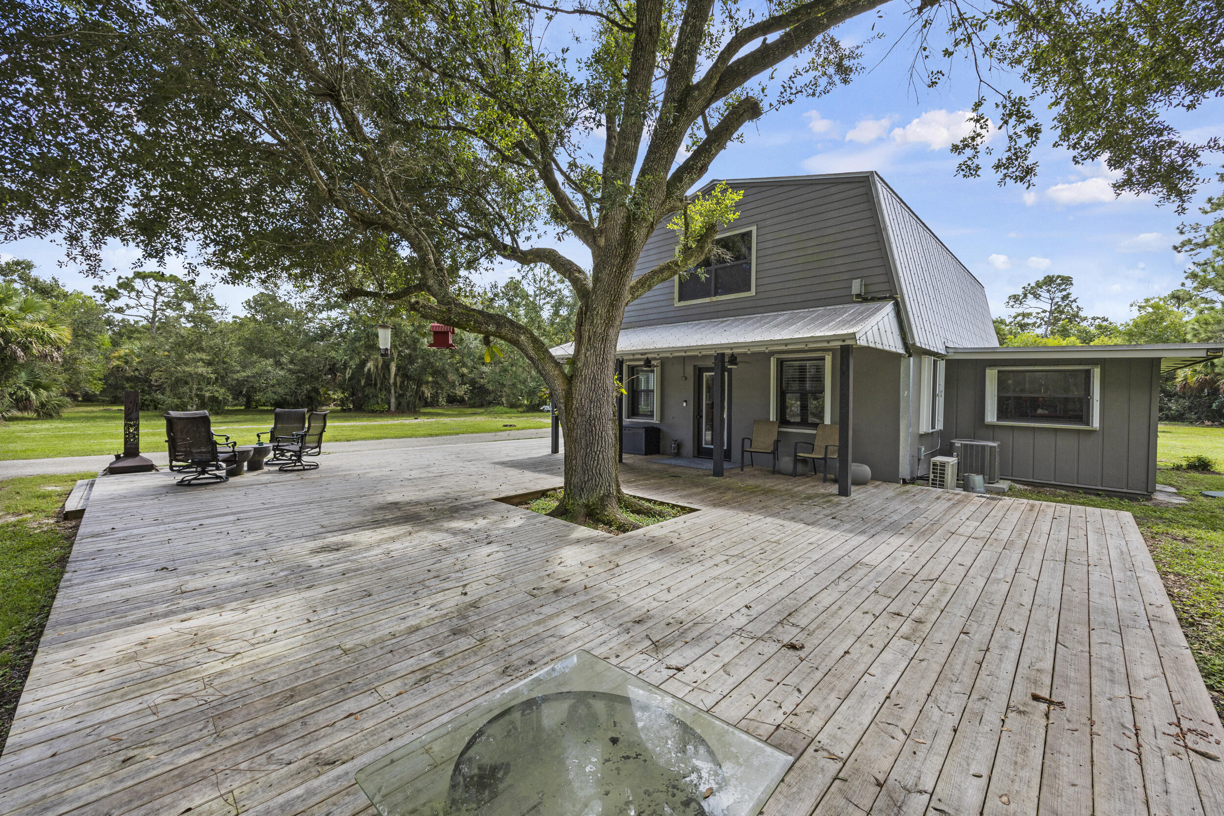 5028 SW Moore Street