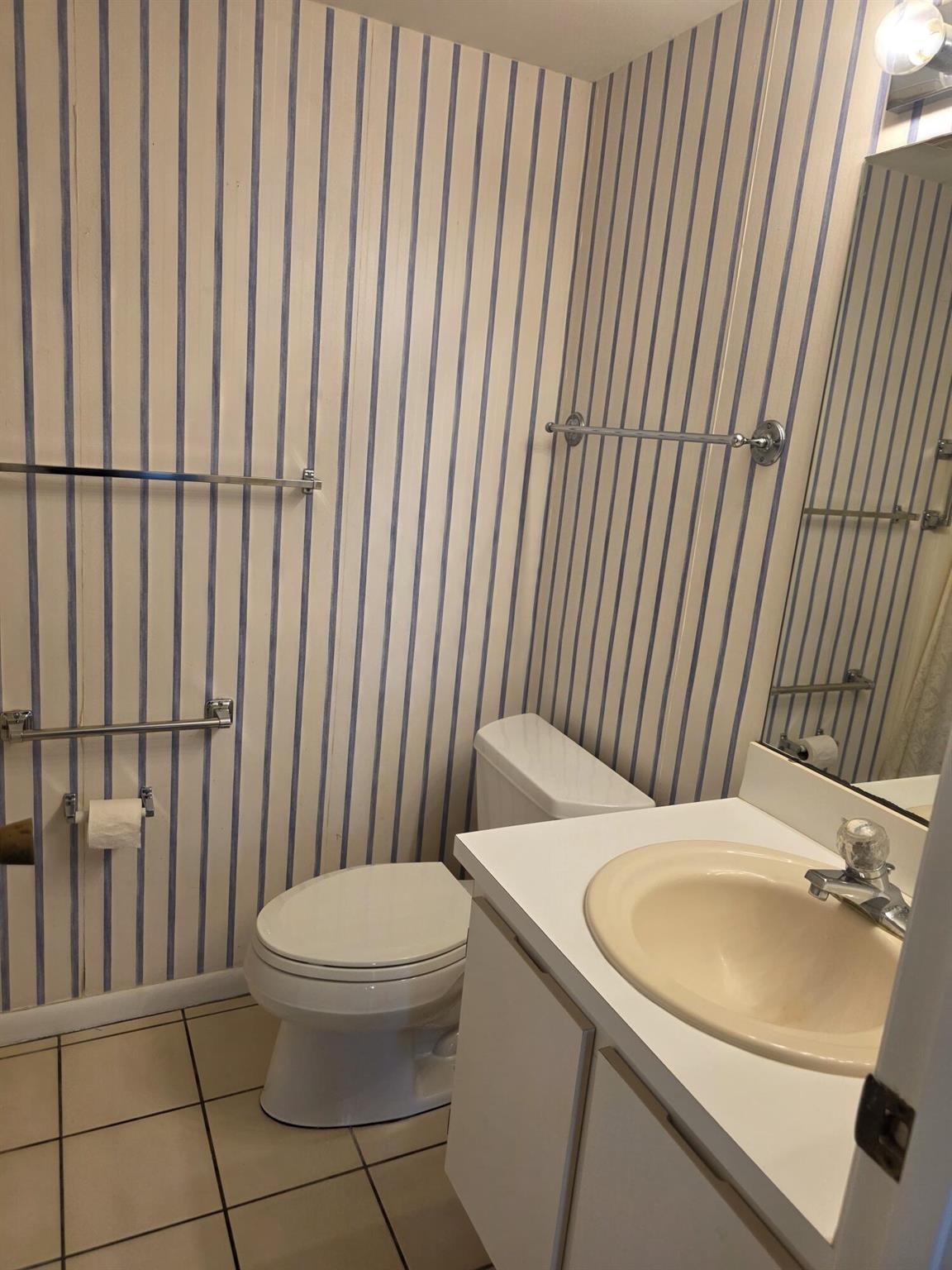 Pinecrest Condo - Residential