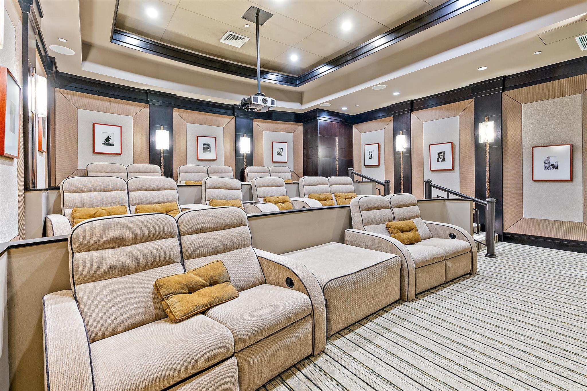 Ritz Carlton Residence - Residential