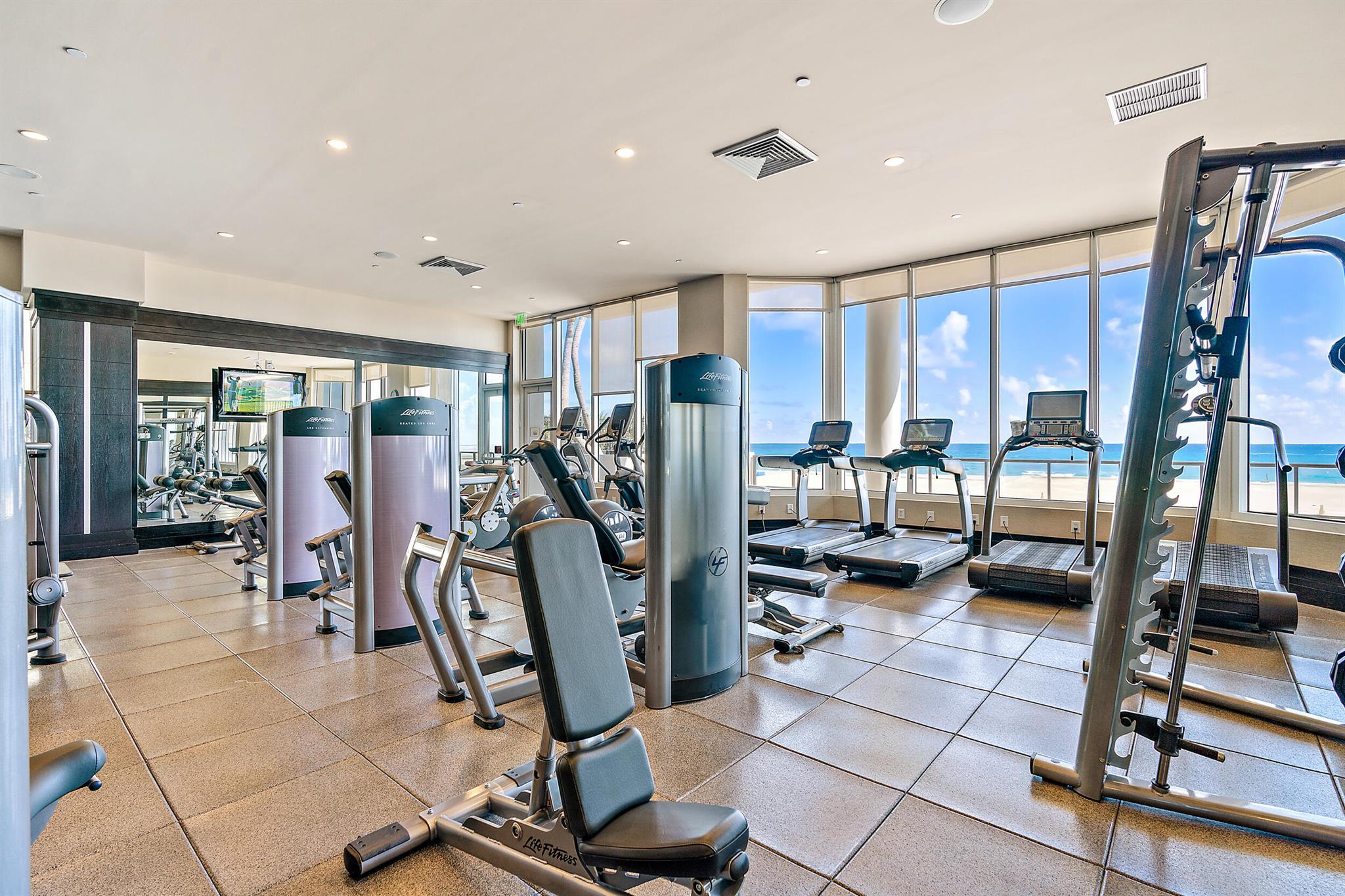 Ritz Carlton Residence - Residential