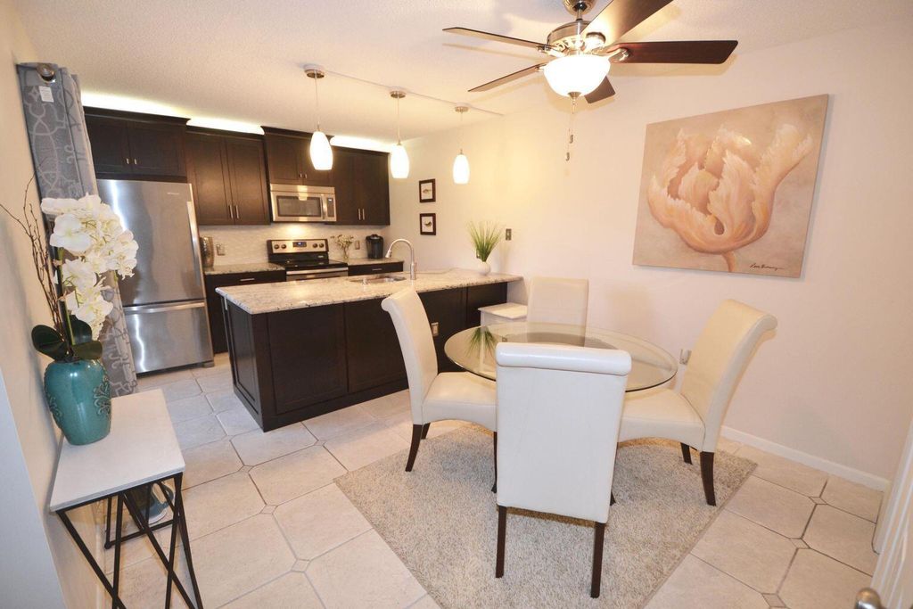 Photo of 1002 10th Court #5b, Jupiter, FL 33477 (MLS # R10914877)