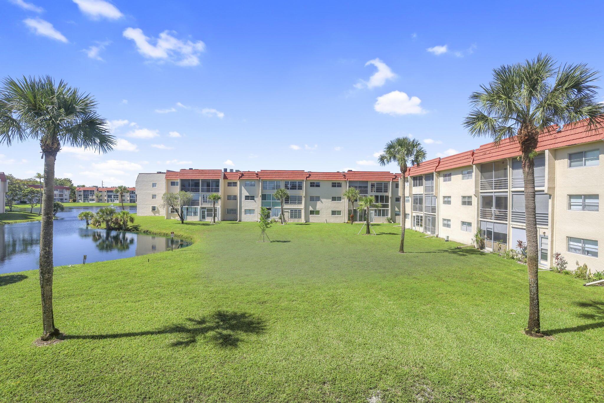 SUNRISE LAKES 11 CONDO - Residential