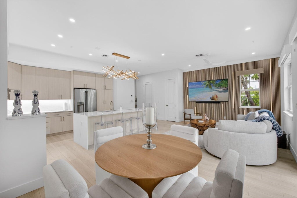 Photo of 130 Water Pointe Place #7, Jupiter, FL 33477 (MLS # B26046976)