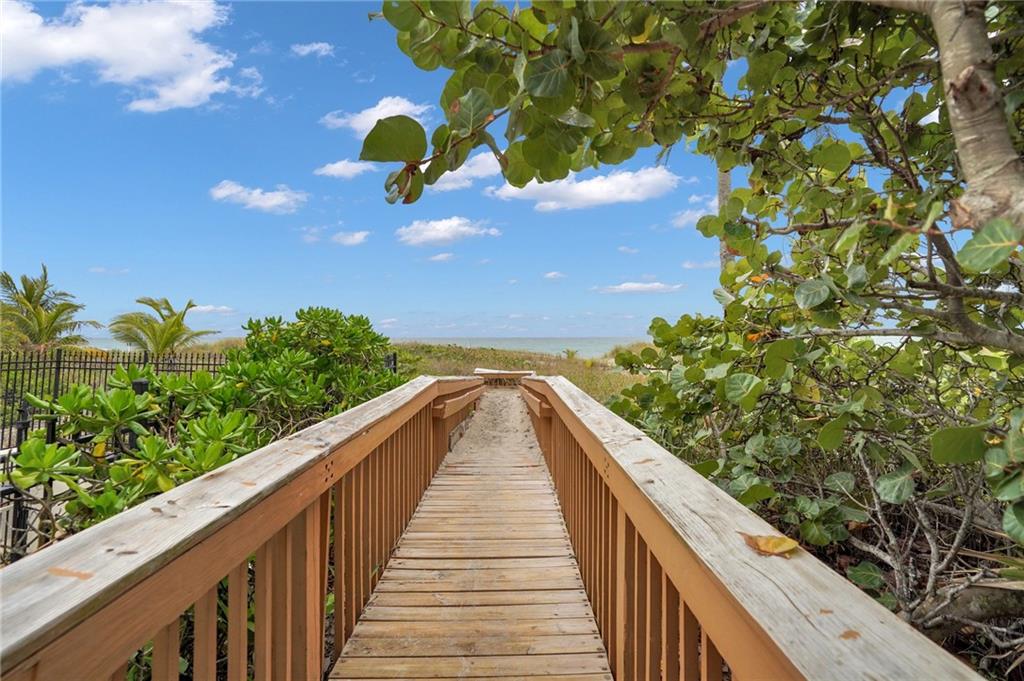 Boca Capri - Residential