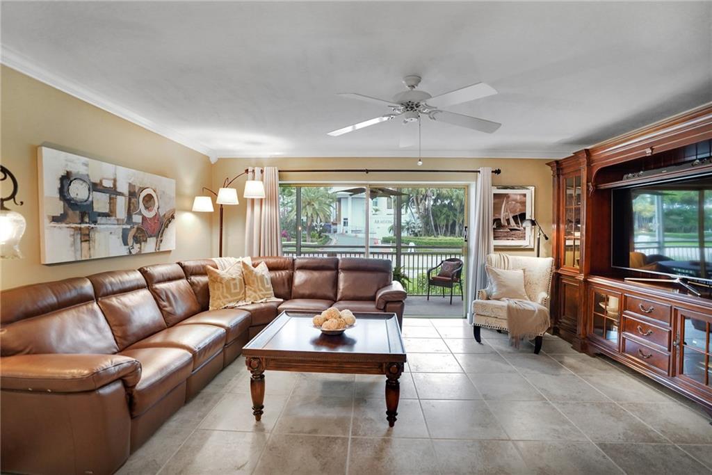 Boca Capri - Residential