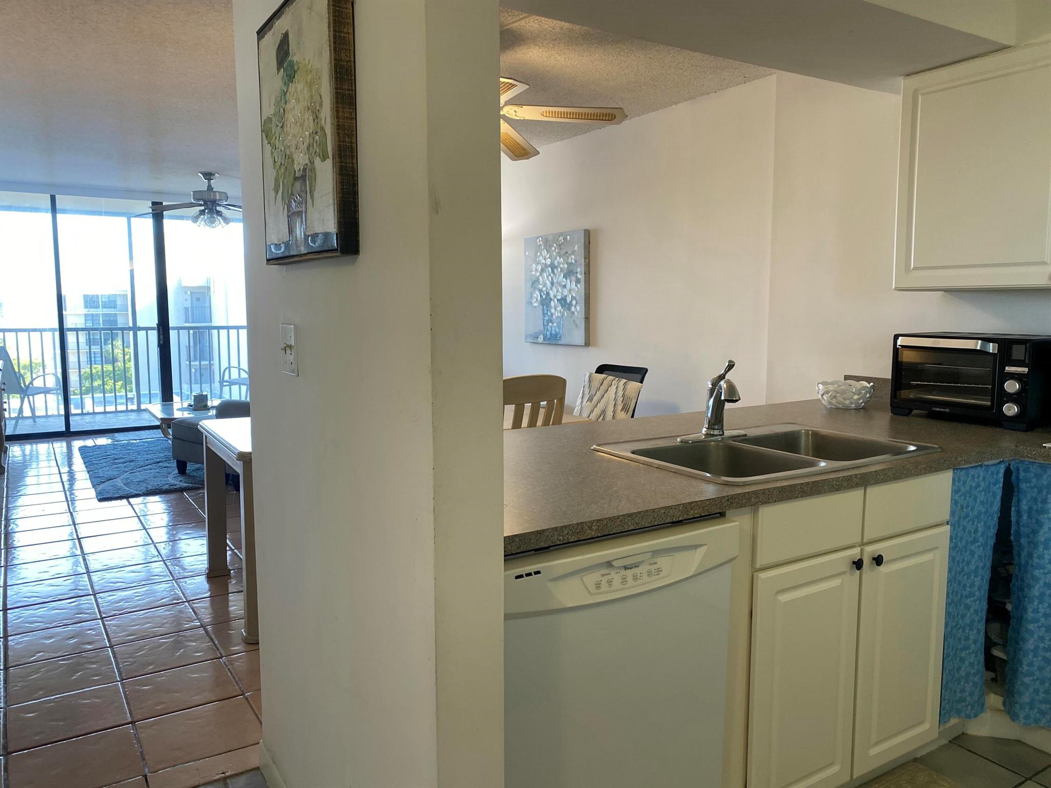 12 Royal Palm Way 603