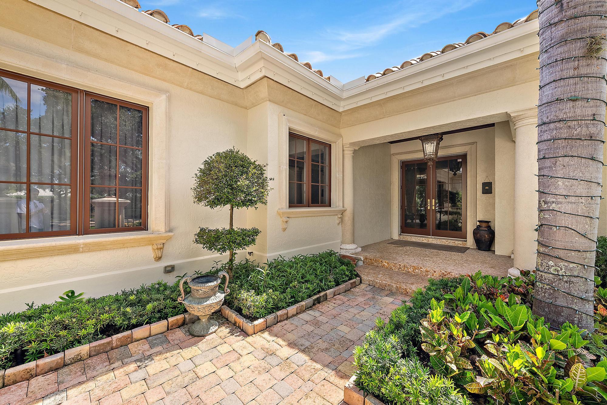 SEVEN OAKS - Residential