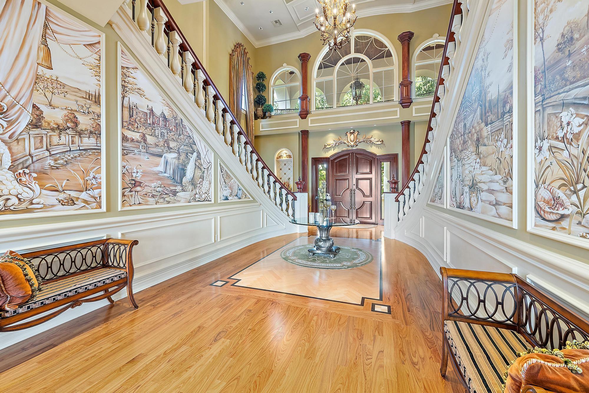 SEVEN OAKS - Residential