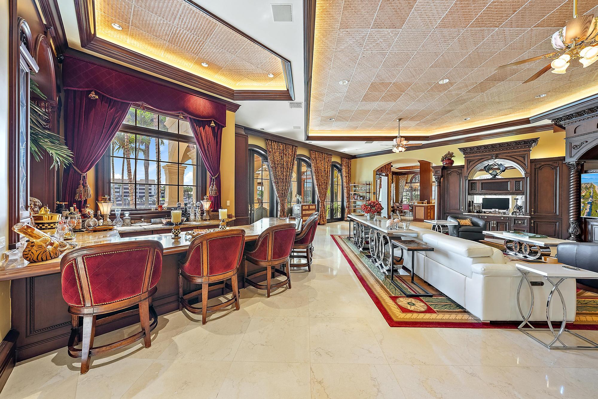 SEVEN OAKS - Residential