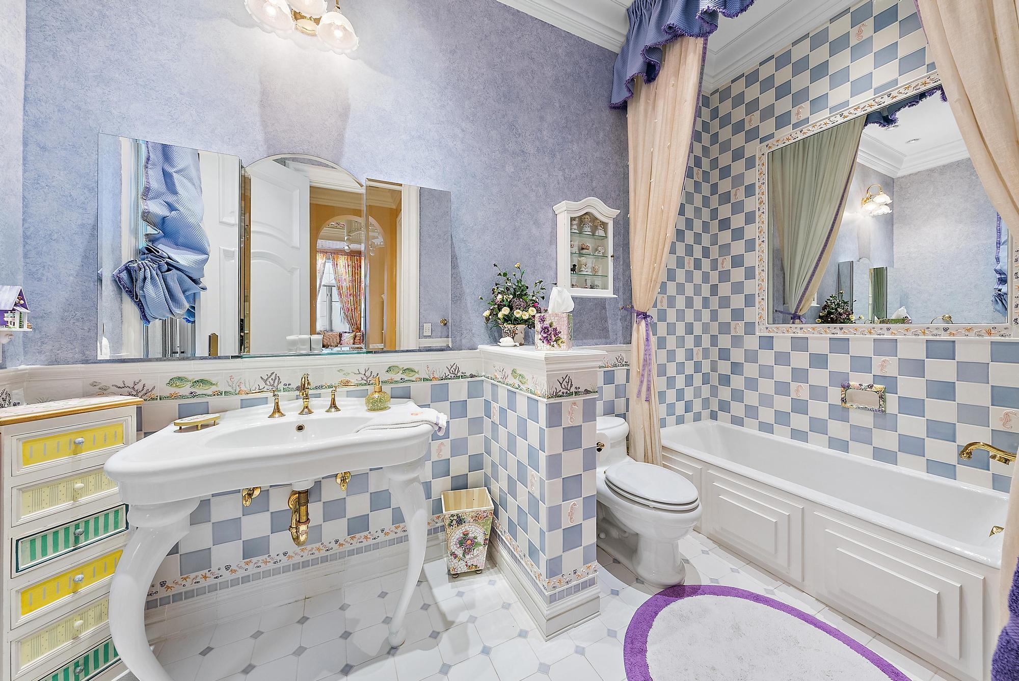 SEVEN OAKS - Residential